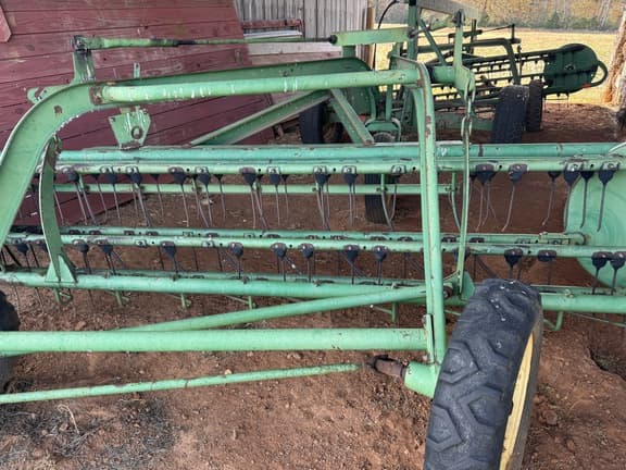 Image of John Deere 74 equipment image 3