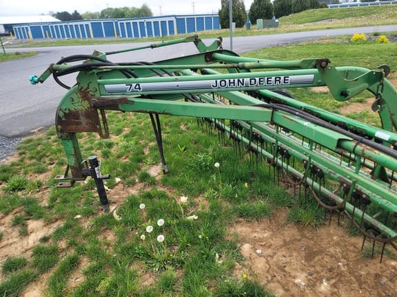 John Deere 74 Equipment Image0
