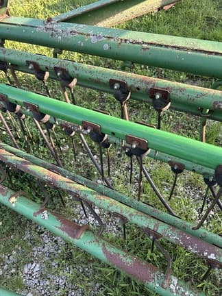 Image of John Deere 74 equipment image 3