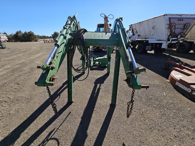 Image of John Deere 740 equipment image 1
