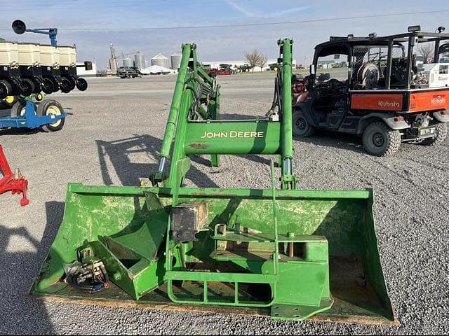 Image of John Deere 740  equipment image 1