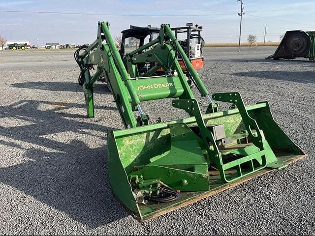 Image of John Deere 740  equipment image 2