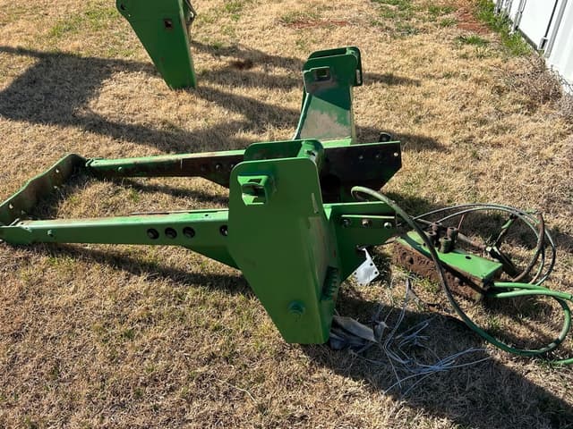 Image of John Deere 740 equipment image 4