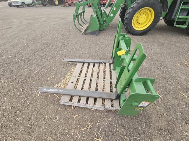 Image of John Deere 740 equipment image 3
