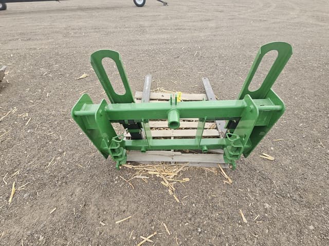 Image of John Deere 740 equipment image 1