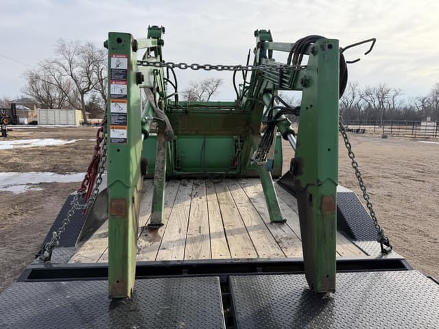 Image of John Deere 740 equipment image 2