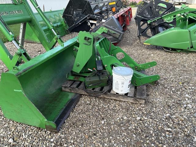 Image of John Deere 740 equipment image 4