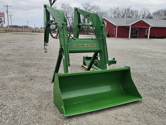 Image of John Deere 740 equipment image 2