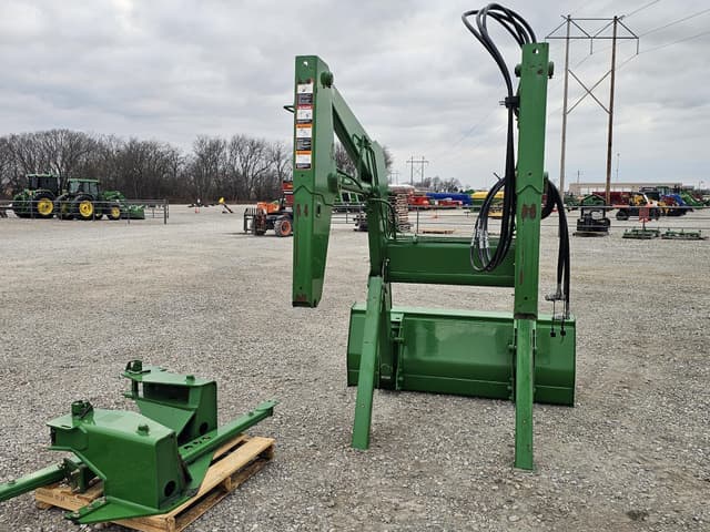 Image of John Deere 740 equipment image 4