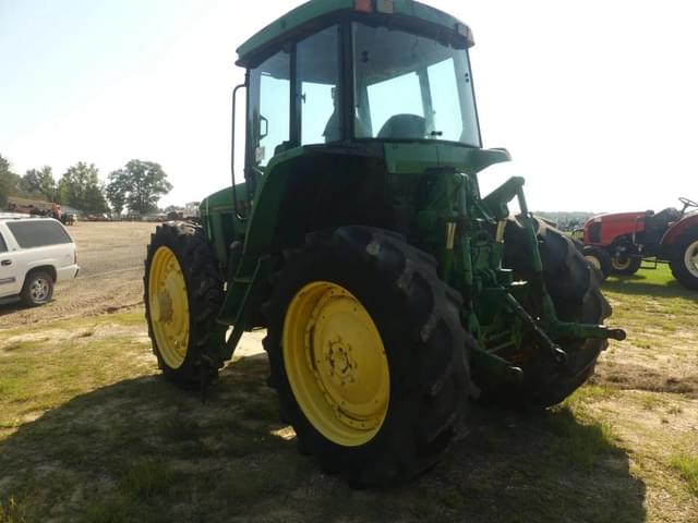 Image of John Deere 7400 equipment image 4