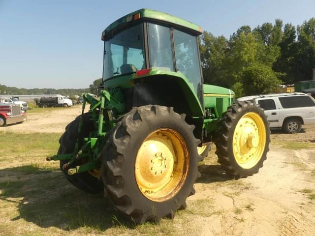 Image of John Deere 7400 equipment image 2