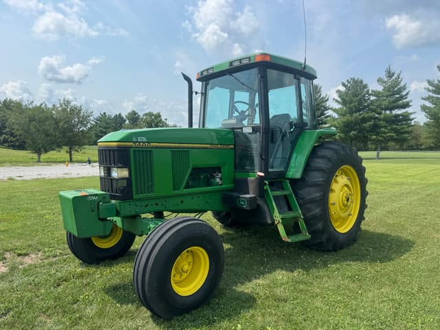 Image of John Deere 7400 equipment image 1