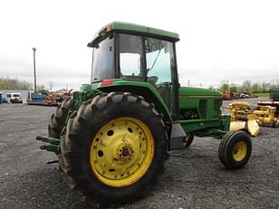 Main image John Deere 7400 27