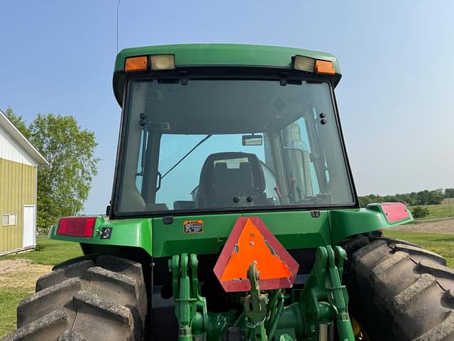 Image of John Deere 7400 equipment image 2
