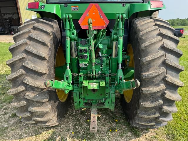 Image of John Deere 7400 equipment image 3
