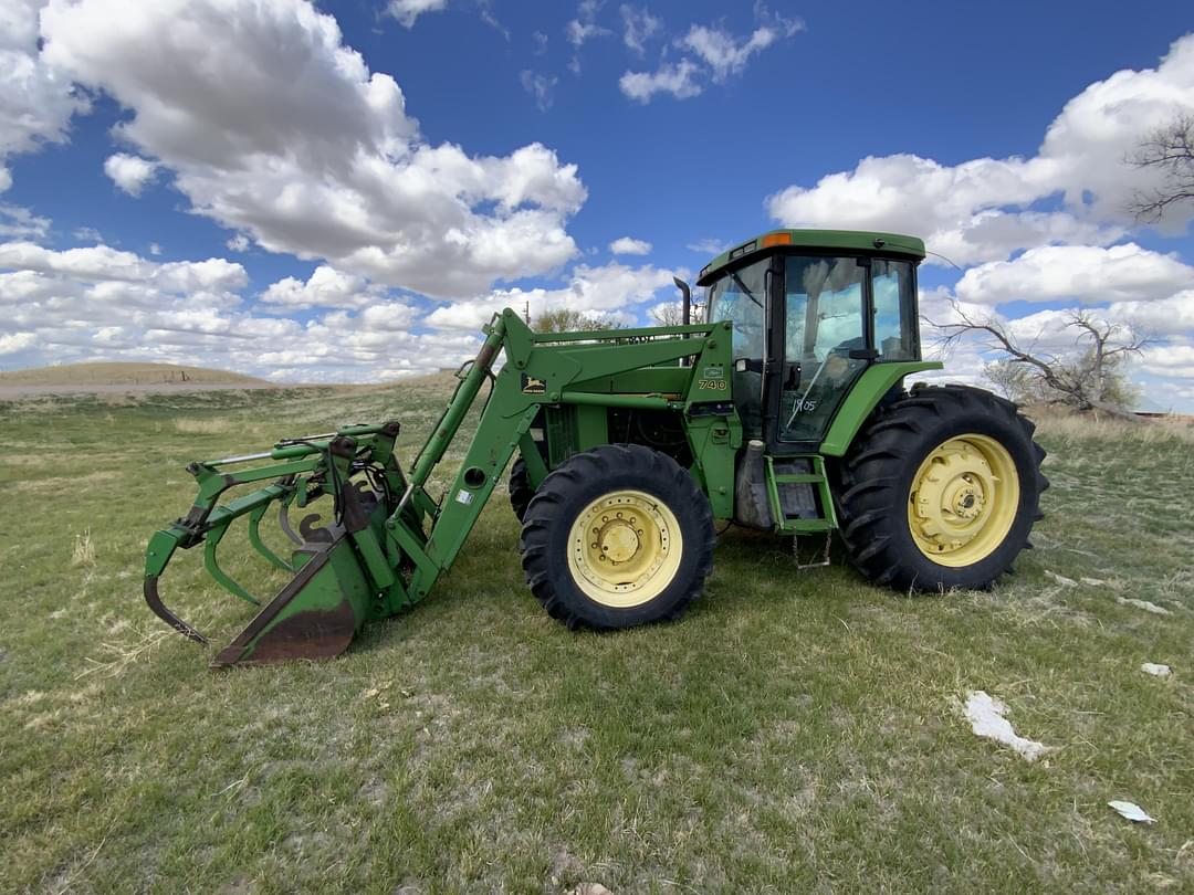 Image of John Deere 7400 Primary image