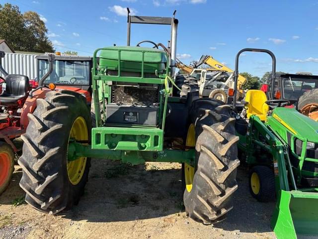Image of John Deere 7405 equipment image 2