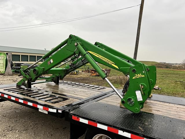 Image of John Deere 741 equipment image 1