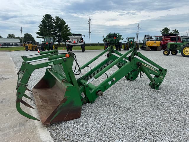 Image of John Deere 741 equipment image 1