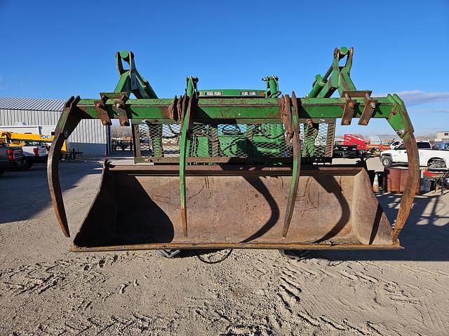 Image of John Deere 7410 equipment image 2