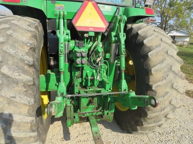 Image of John Deere 7410 equipment image 2