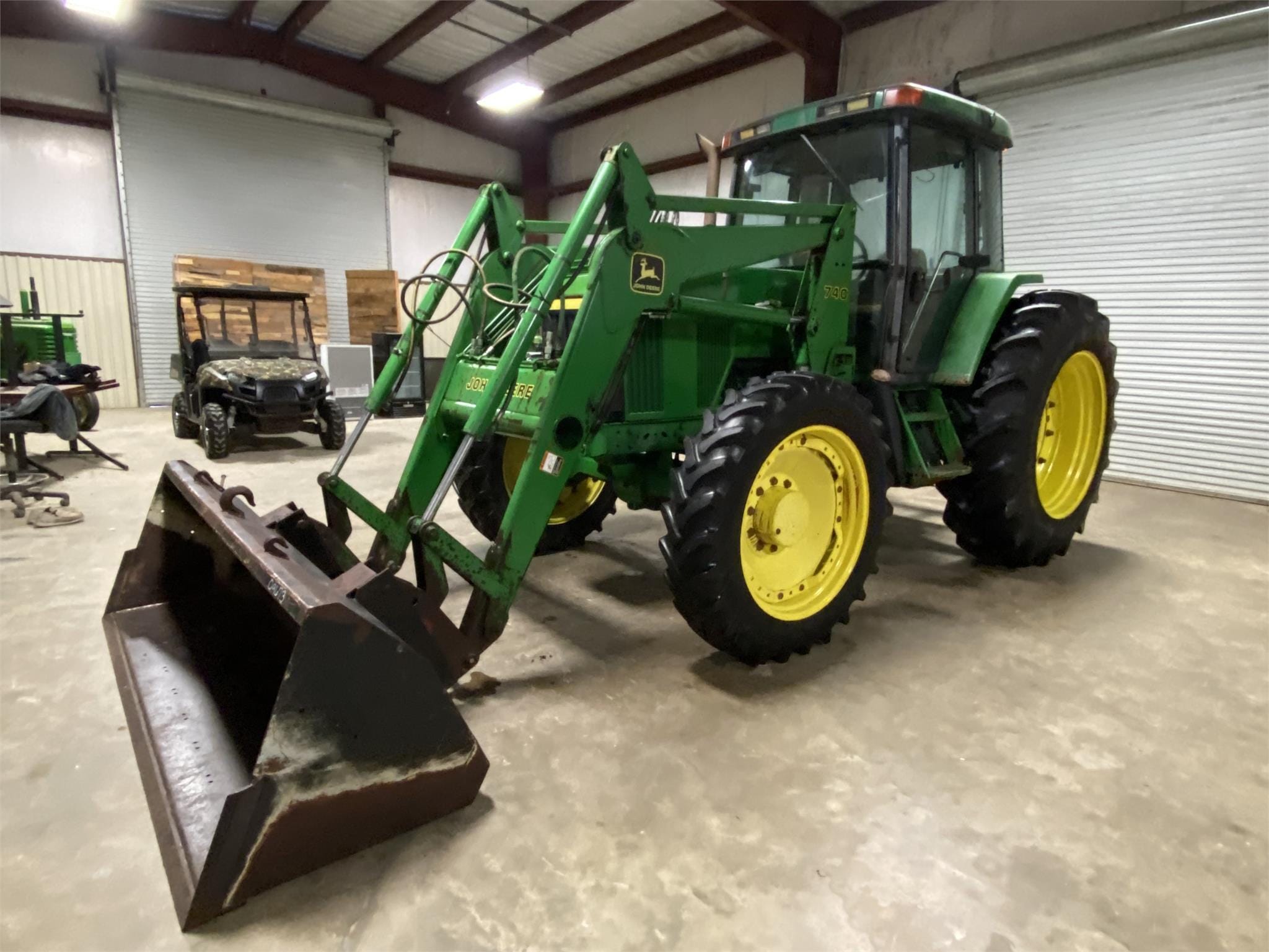 Main image John Deere 7410