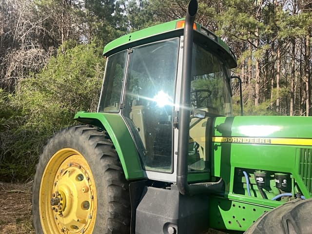 Image of John Deere 7410 equipment image 4