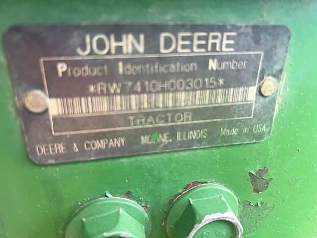 Image of John Deere 7410 equipment image 2