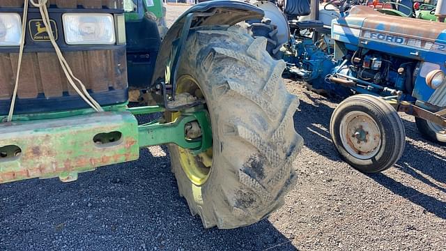 Image of John Deere 7410 equipment image 4