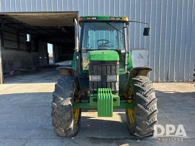 Image of John Deere 7410 equipment image 3