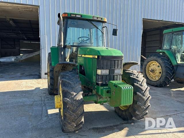 Image of John Deere 7410 equipment image 2