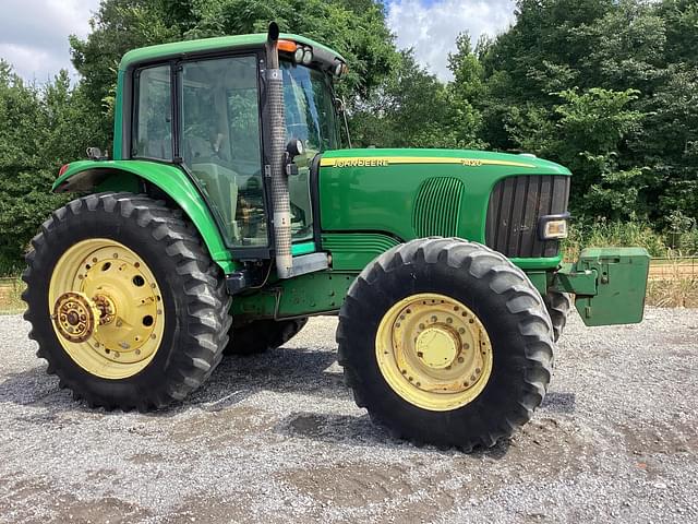 Image of John Deere 7420 equipment image 3