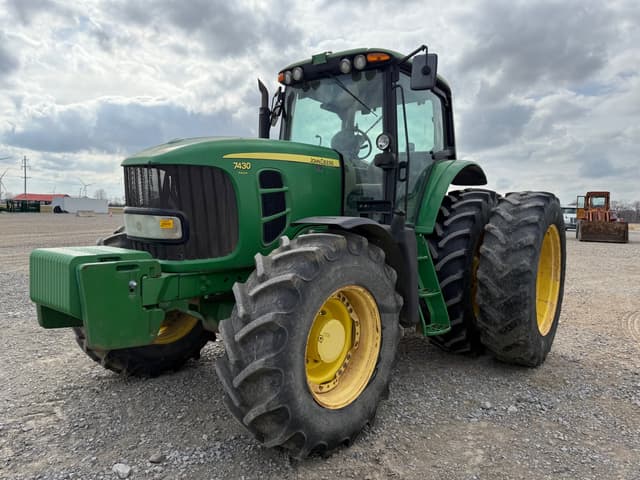 Image of John Deere 7430 Premium equipment image 1