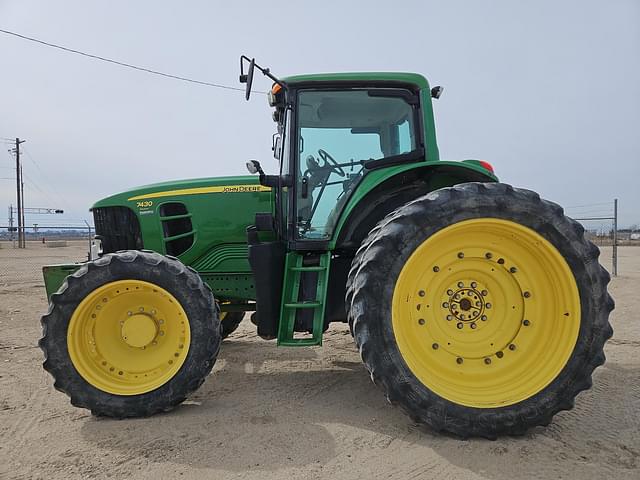 Image of John Deere 7430 Premium equipment image 3