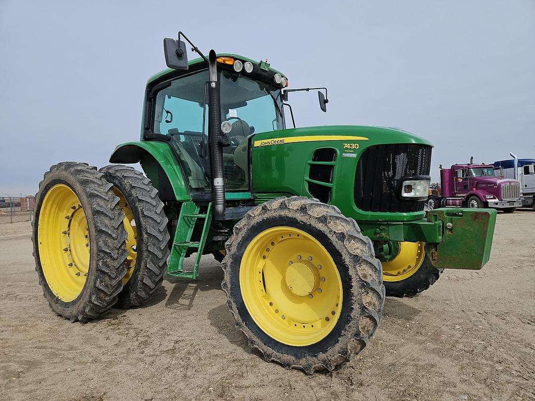 Image of John Deere 7430 Premium Primary image