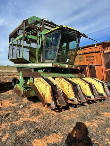 Main image John Deere 7440