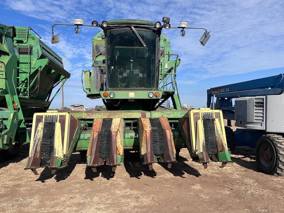 Image of John Deere 7445 Primary image