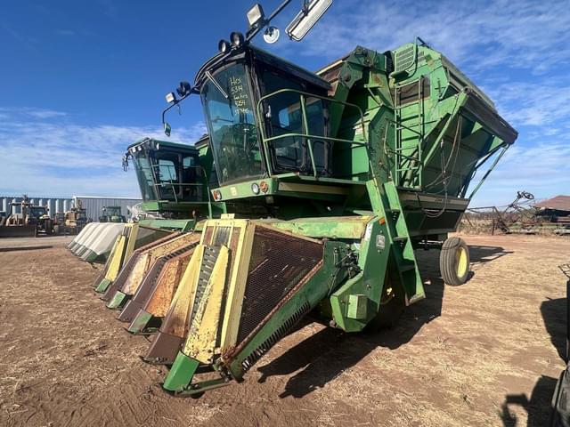 Image of John Deere 7445 equipment image 3