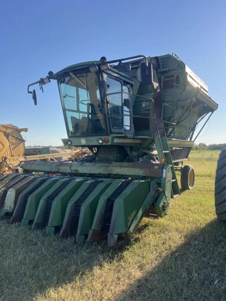 Image of John Deere 7445 Primary image