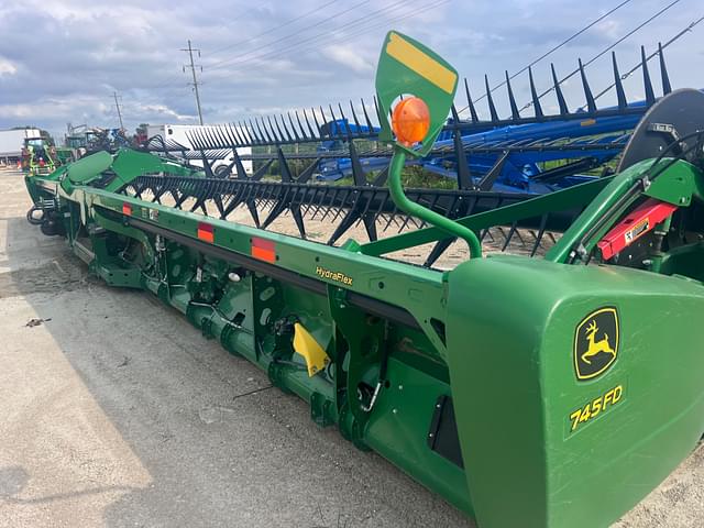 Image of John Deere 745FD equipment image 1
