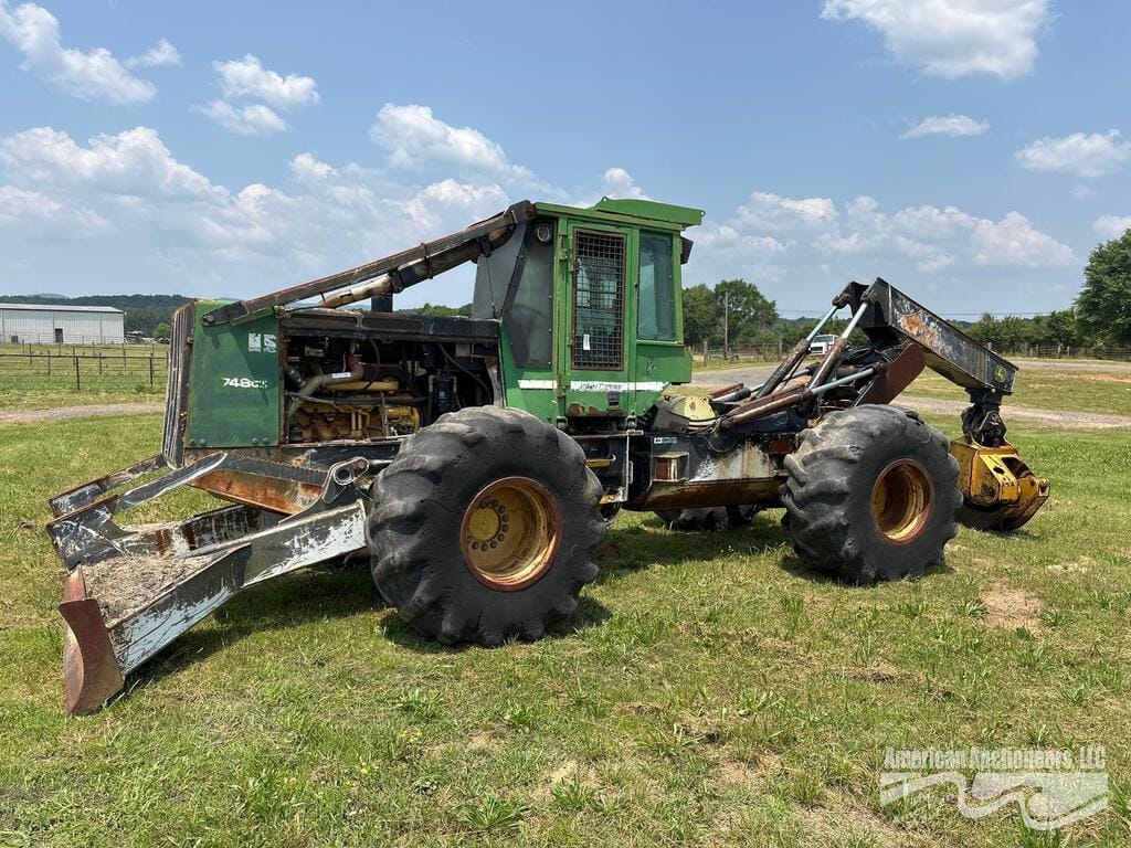 Main image John Deere 748G