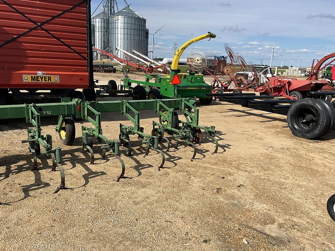 Image of John Deere 75 Image 1