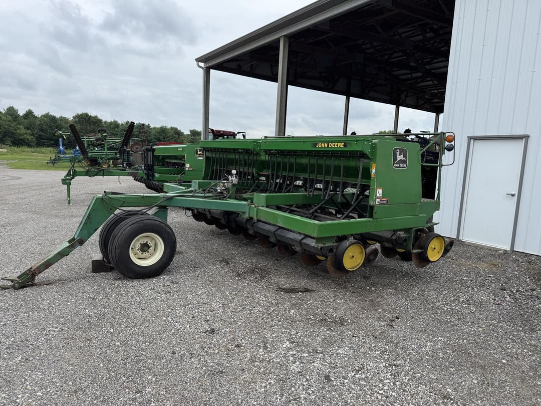 Image of John Deere 750 Image 1