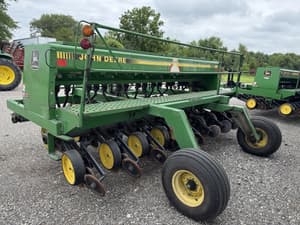 1994 John Deere 750 Image
