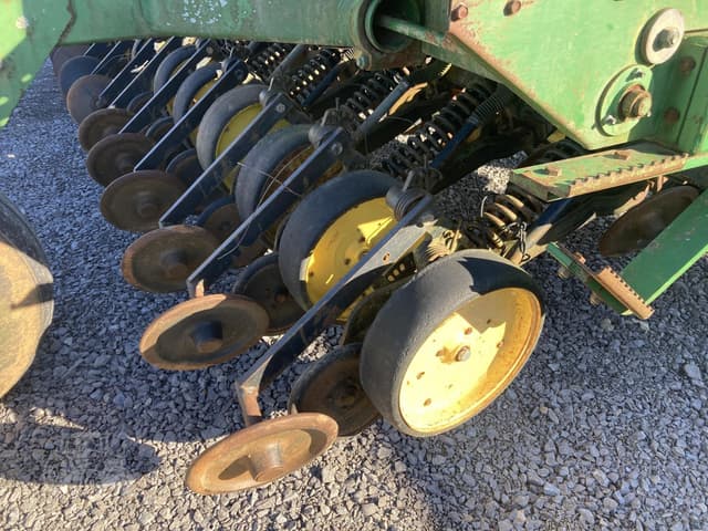 Image of John Deere 750 equipment image 1