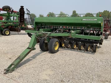 Main image John Deere 750