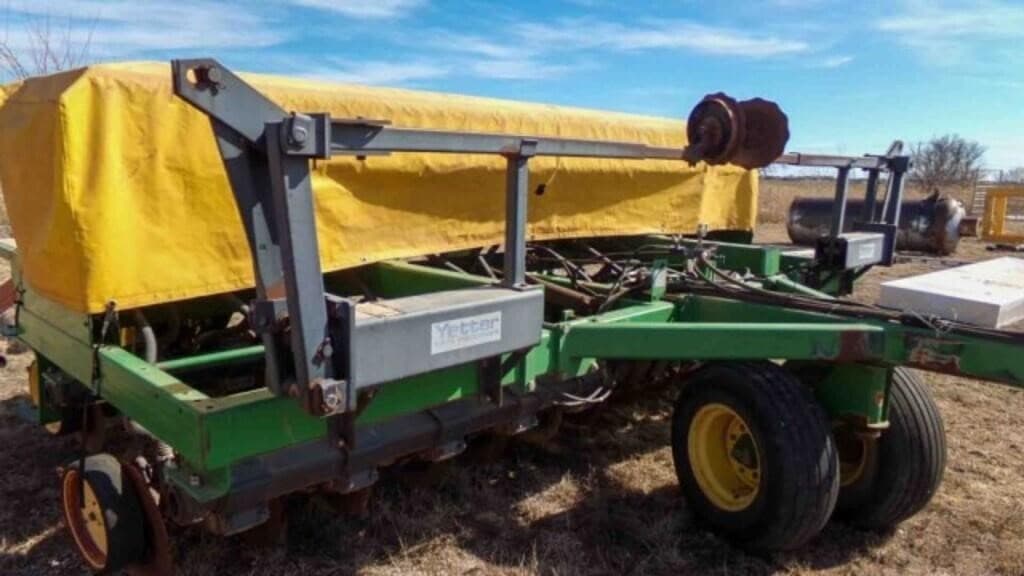 Image of John Deere 750 Primary image