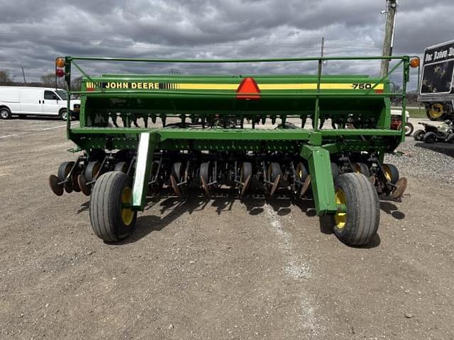 Image of John Deere 750 equipment image 3