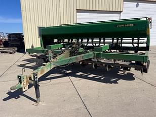 Main image John Deere 750