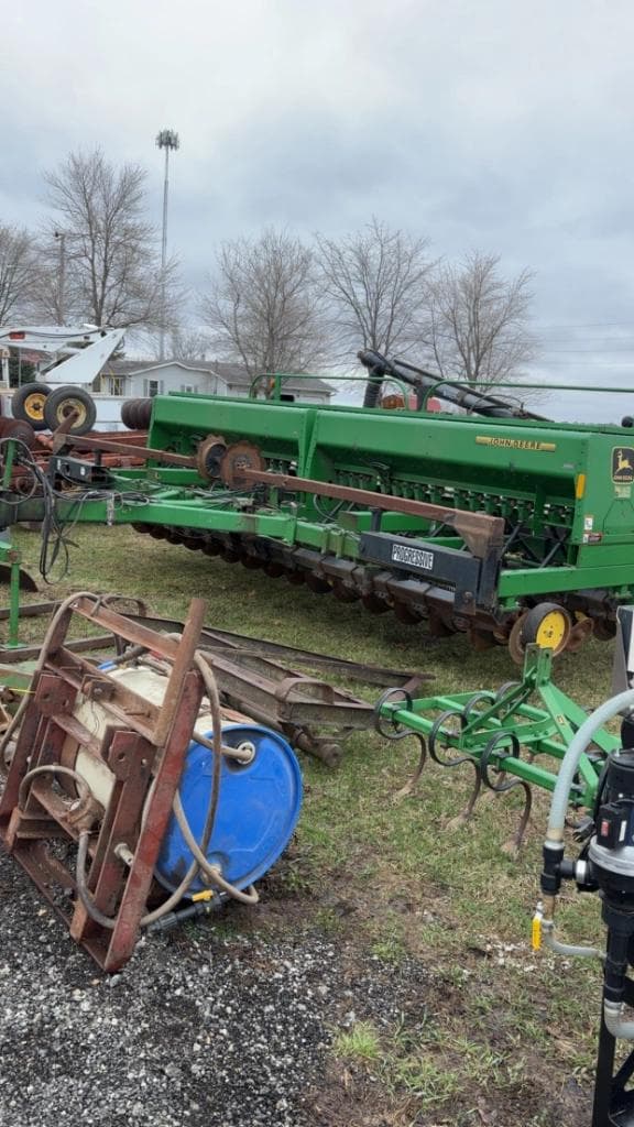 Image of John Deere 750 Image 0